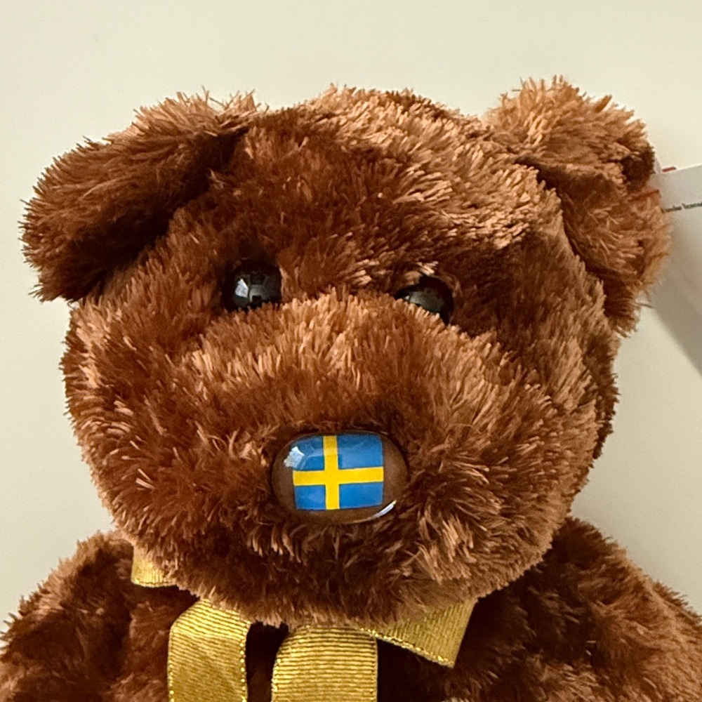2002 FIFA World Cup Champion the Beat - SWEDEN 🇸🇪 - Beanie BUDDY